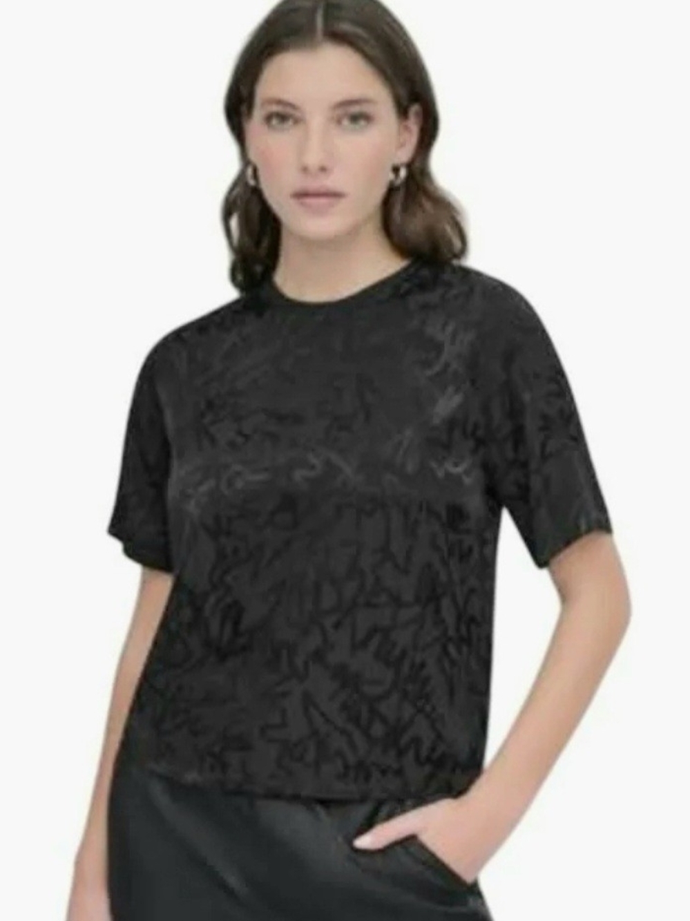 NEW DKNY Black Short-Sleeve Crewneck Tee Raised pattern great texture Shimmer!